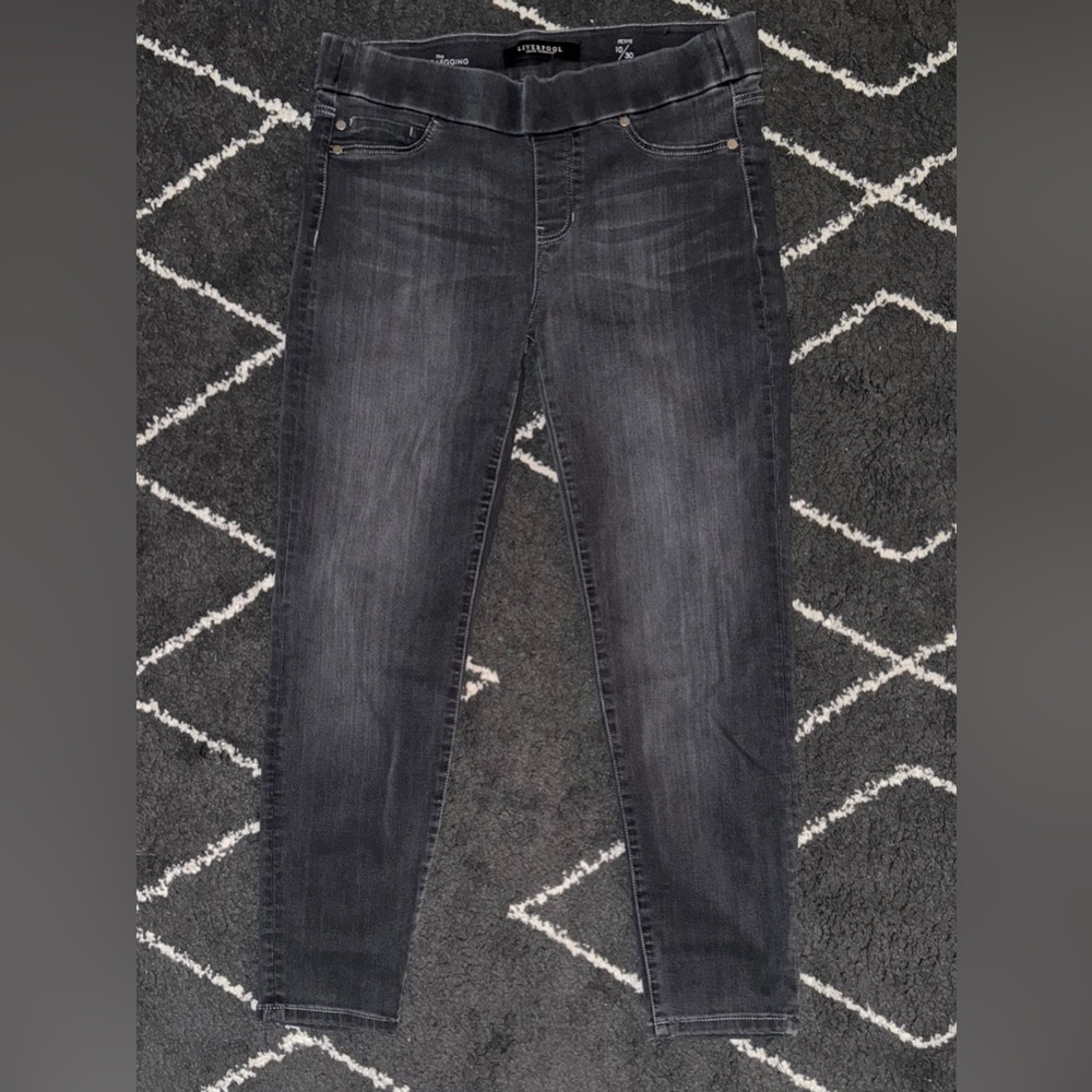 ⚽️3/$45 
Liverpool 10P pull on grey pants
